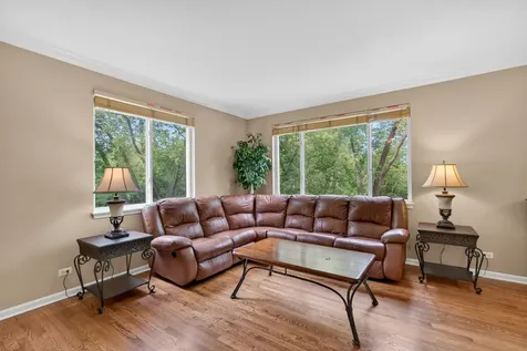 4323 Blue Iris Court Island Lake IL 60042
