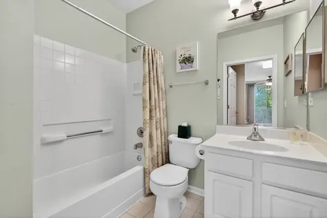 4323 Blue Iris Court Island Lake IL 60042
