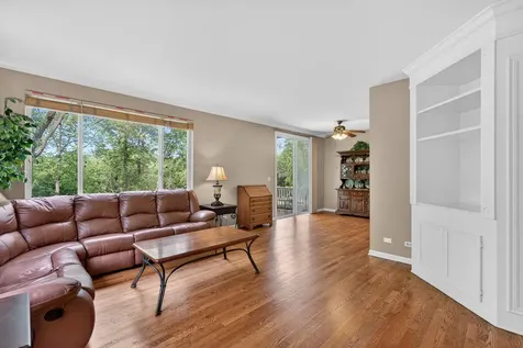 4323 Blue Iris Court Island Lake IL 60042