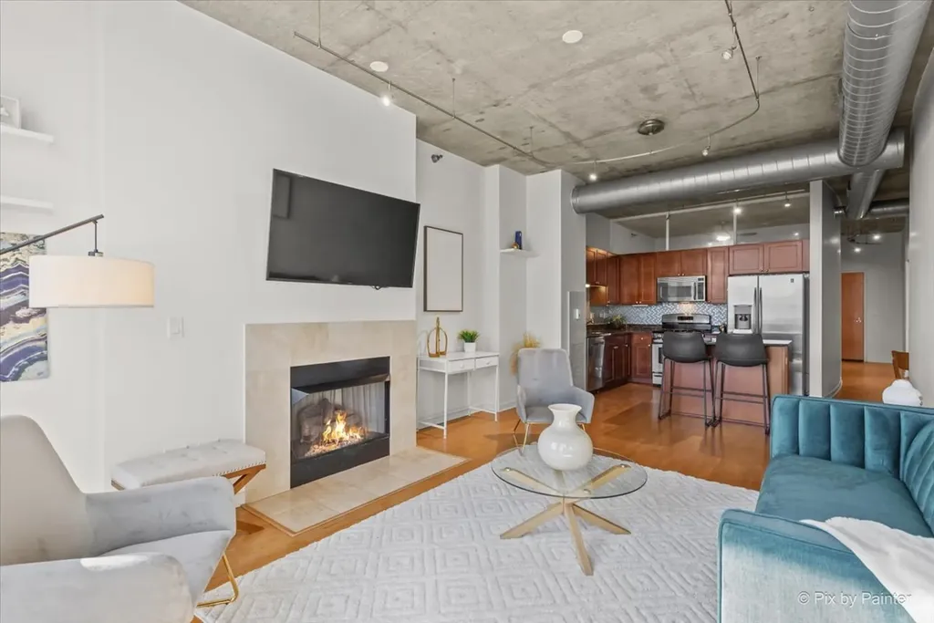 700 North Larrabee Street Chicago IL 60654