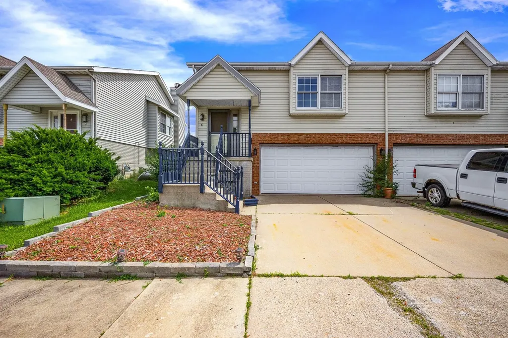 6 Parkshores Drive Bloomington IL 61701