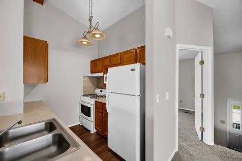 6 Parkshores Drive Bloomington IL 61701