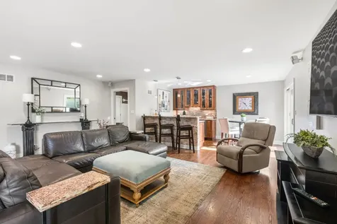1722 Birch Road Northbrook IL 60062