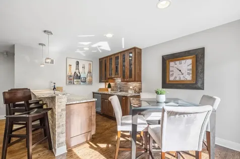 1722 Birch Road Northbrook IL 60062