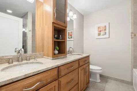 1722 Birch Road Northbrook IL 60062