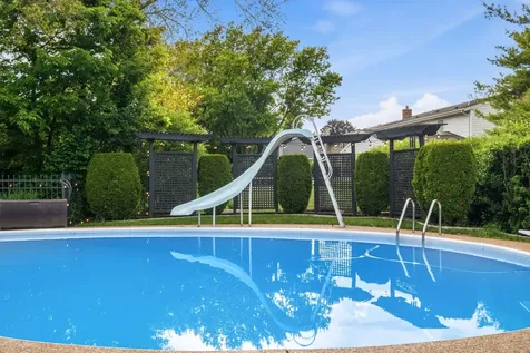 1722 Birch Road Northbrook IL 60062