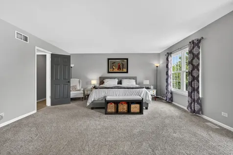1124 Ashlyn Lane Antioch IL 60002