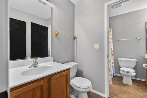 1124 Ashlyn Lane Antioch IL 60002