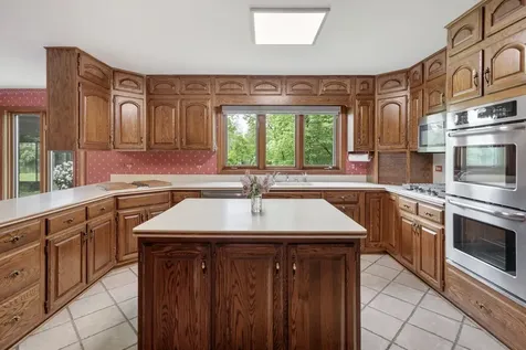 8N258 Brierwood Lane Elgin IL 60124