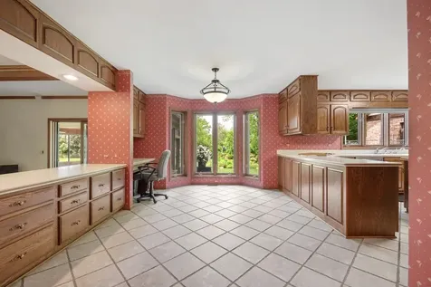 8N258 Brierwood Lane Elgin IL 60124