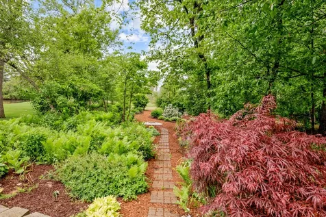 8N258 Brierwood Lane Elgin IL 60124