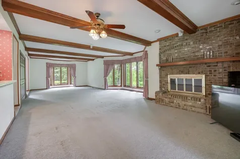 8N258 Brierwood Lane Elgin IL 60124