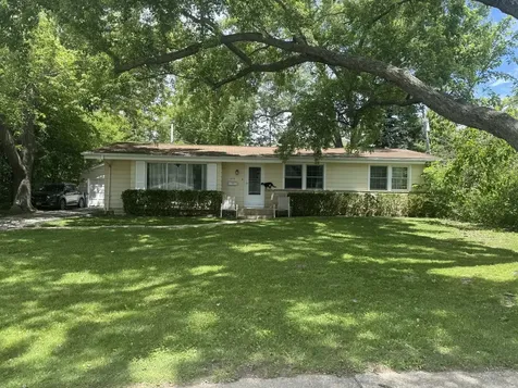 1215 Parkside Lane Deerfield IL 60015