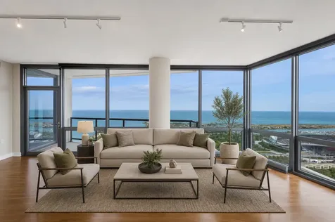 1235 South Prairie Avenue Chicago IL 60605