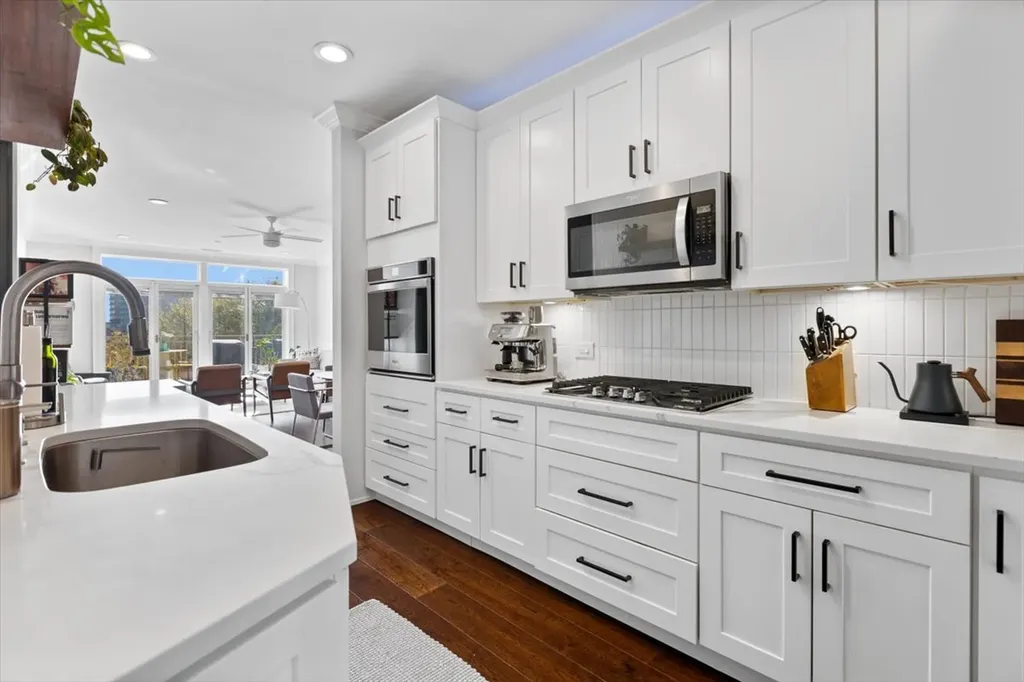 1155 West Armitage Avenue Chicago IL 60614