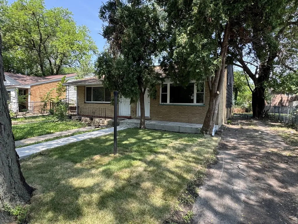 940 West 116th Place Chicago IL 60643