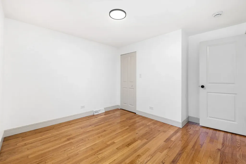 940 West 116th Place Chicago IL 60643