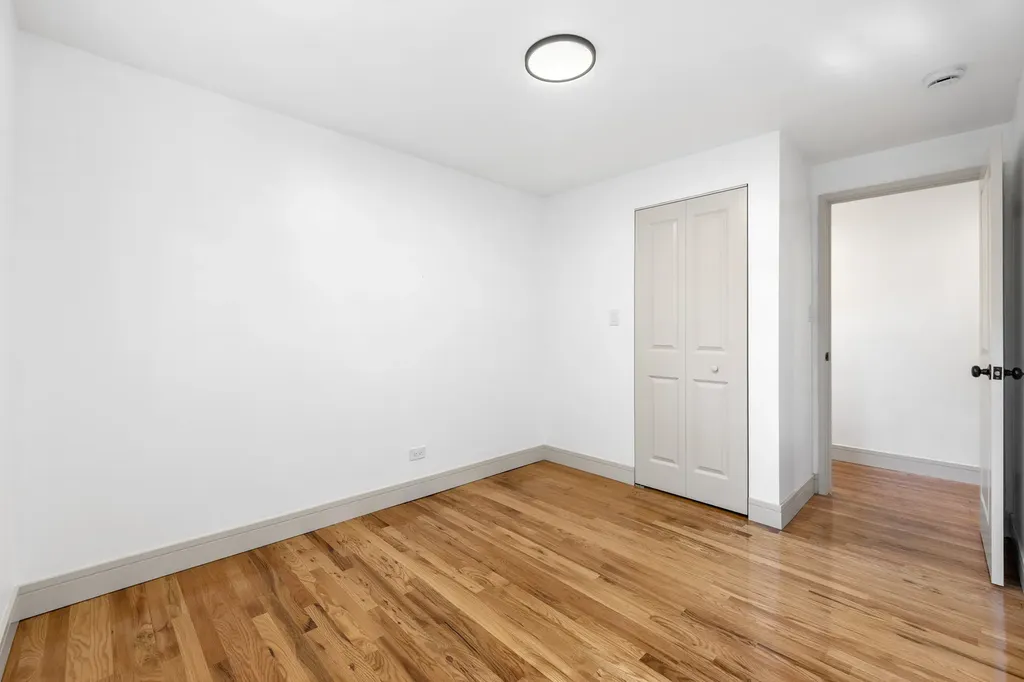 940 West 116th Place Chicago IL 60643