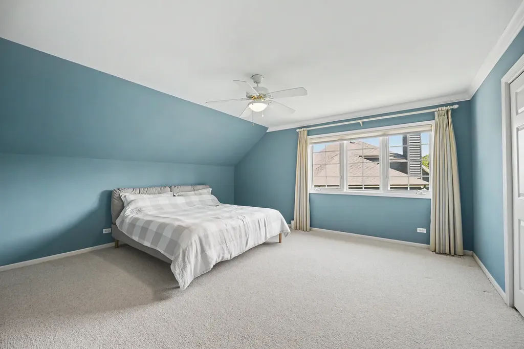 994 Chadwick Court Aurora IL 60502