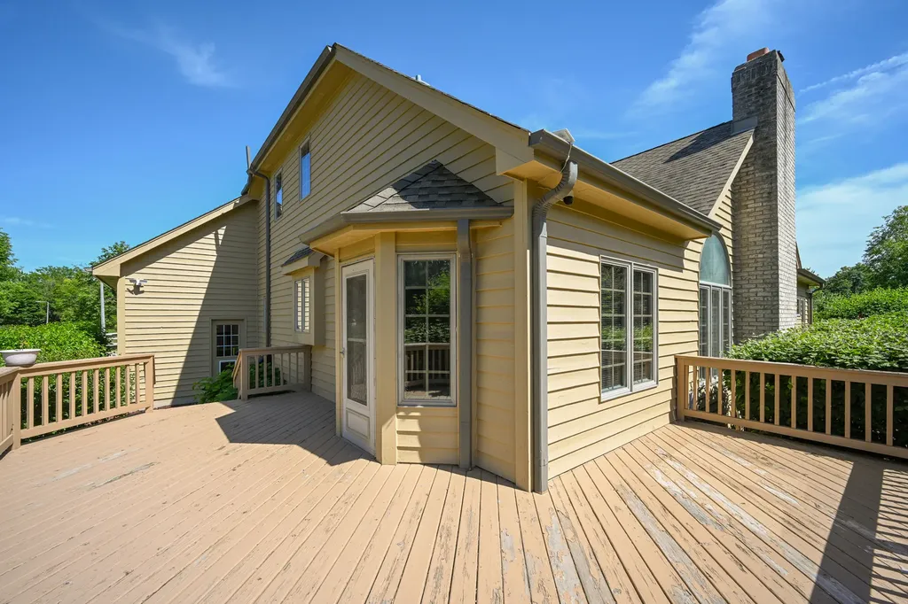 994 Chadwick Court Aurora IL 60502