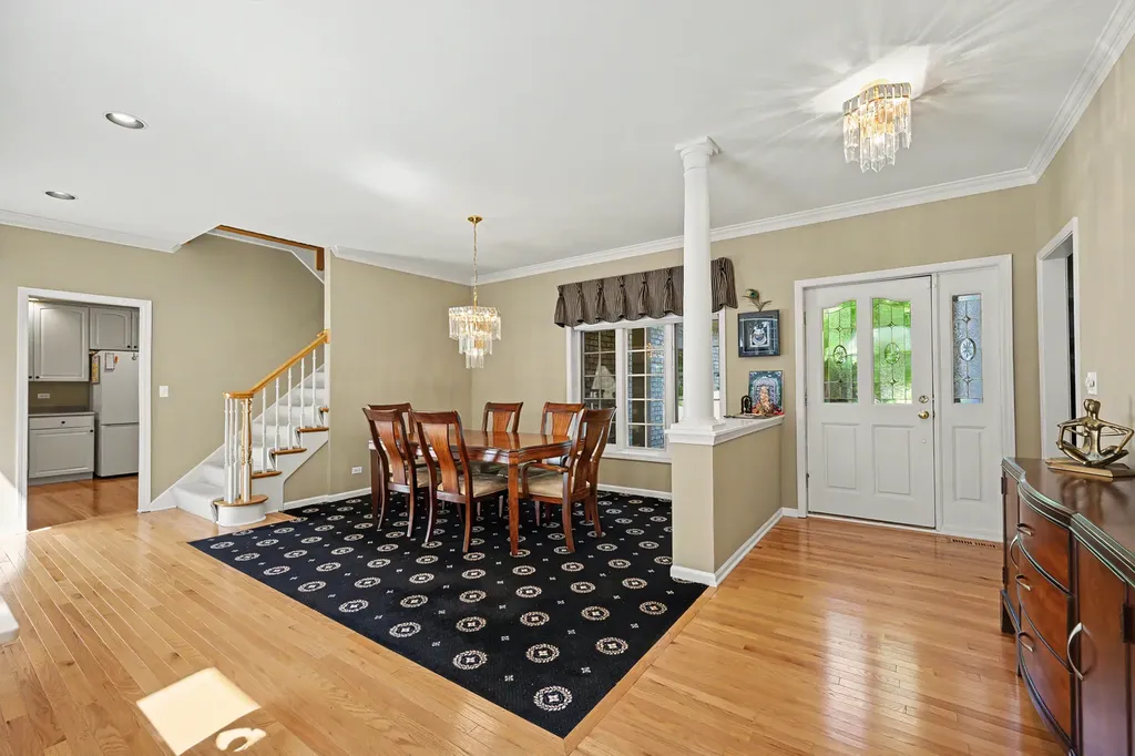 994 Chadwick Court Aurora IL 60502