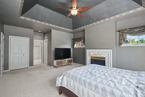994 Chadwick Court Aurora IL 60502