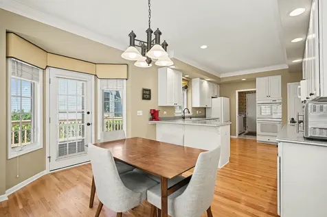994 Chadwick Court Aurora IL 60502