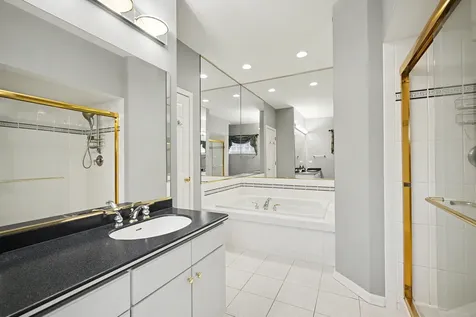 994 Chadwick Court Aurora IL 60502