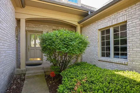 994 Chadwick Court Aurora IL 60502