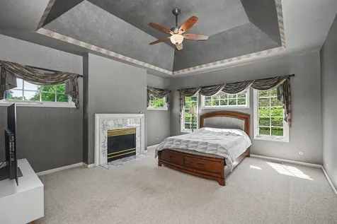 994 Chadwick Court Aurora IL 60502