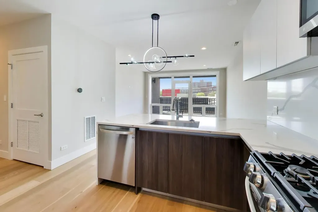 2342 West Adams Street Chicago IL 60612