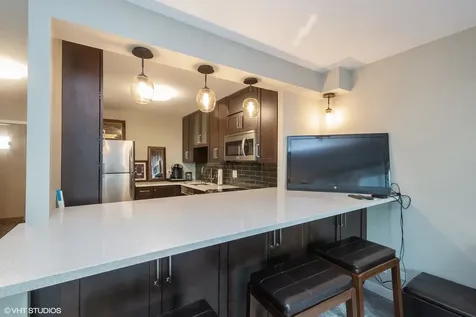 211 East Ohio Street Chicago IL 60611