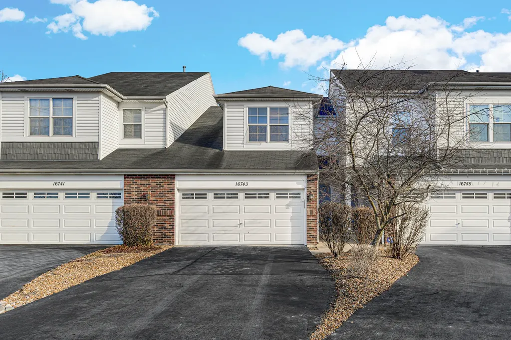 16743 Winding Creek Road Plainfield IL 60586