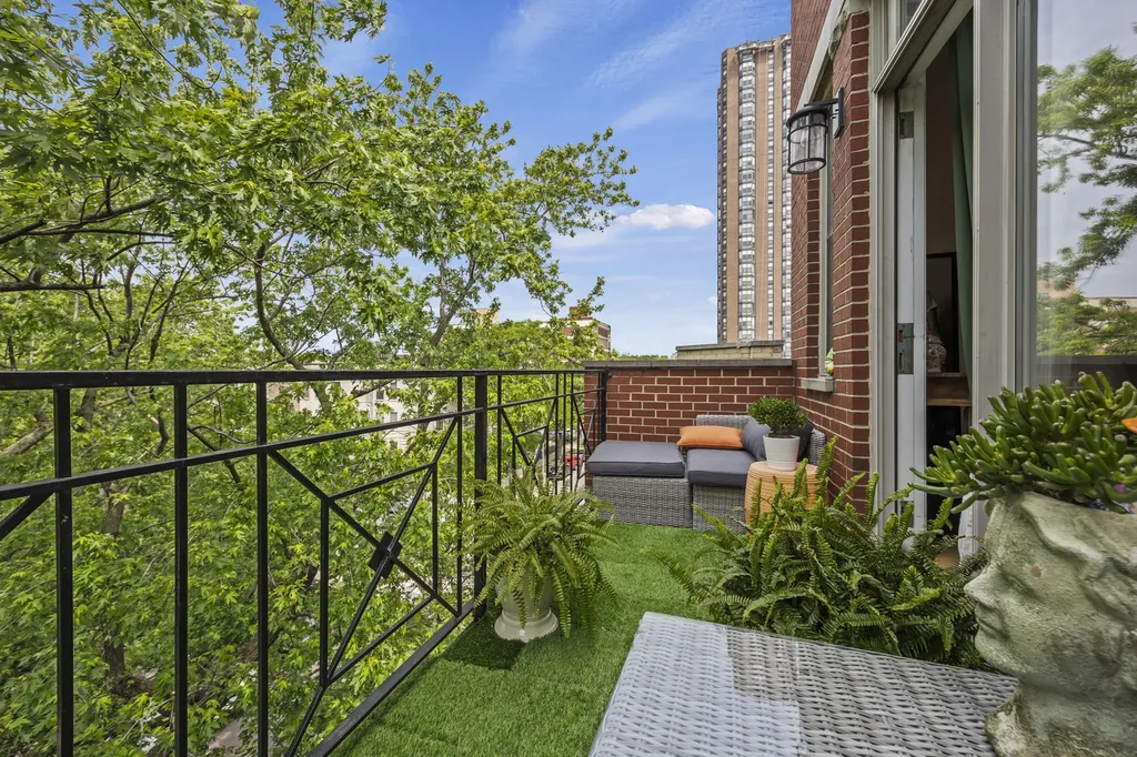 5125 North Kenmore Avenue Chicago IL 60640