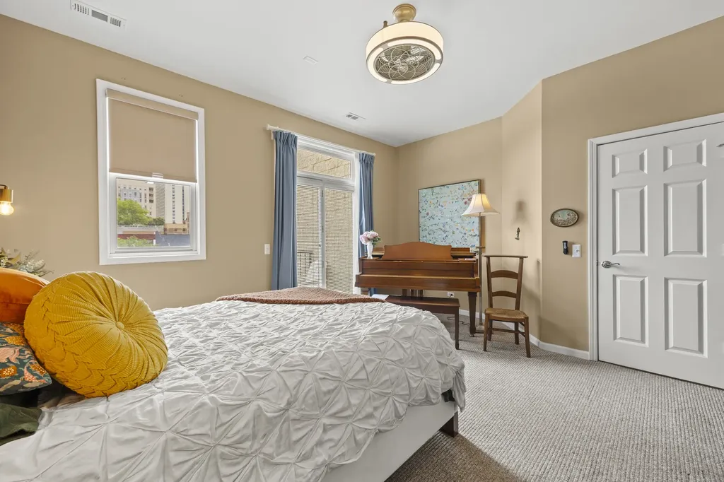 5125 North Kenmore Avenue Chicago IL 60640