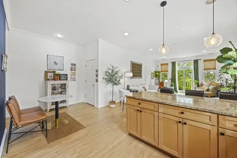 5125 North Kenmore Avenue Chicago IL 60640