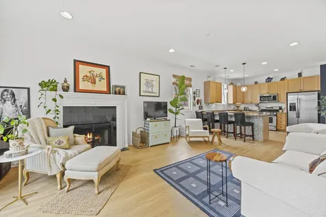 5125 North Kenmore Avenue Chicago IL 60640