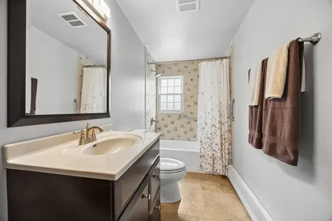 9819 South Millard Avenue Evergreen Park IL 60805