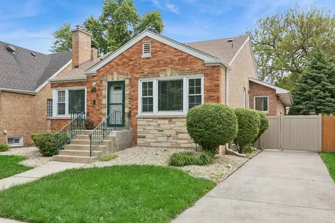 9819 South Millard Avenue Evergreen Park IL 60805