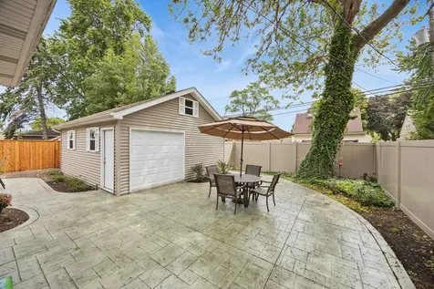 9819 South Millard Avenue Evergreen Park IL 60805