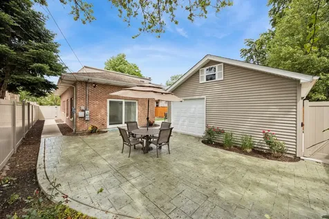 9819 South Millard Avenue Evergreen Park IL 60805