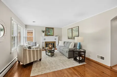9819 South Millard Avenue Evergreen Park IL 60805