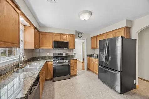 9819 South Millard Avenue Evergreen Park IL 60805