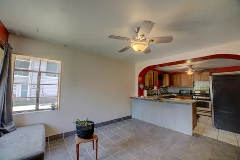 544 East Mulberry Street Watseka IL 60970
