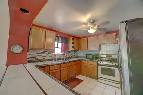 544 East Mulberry Street Watseka IL 60970