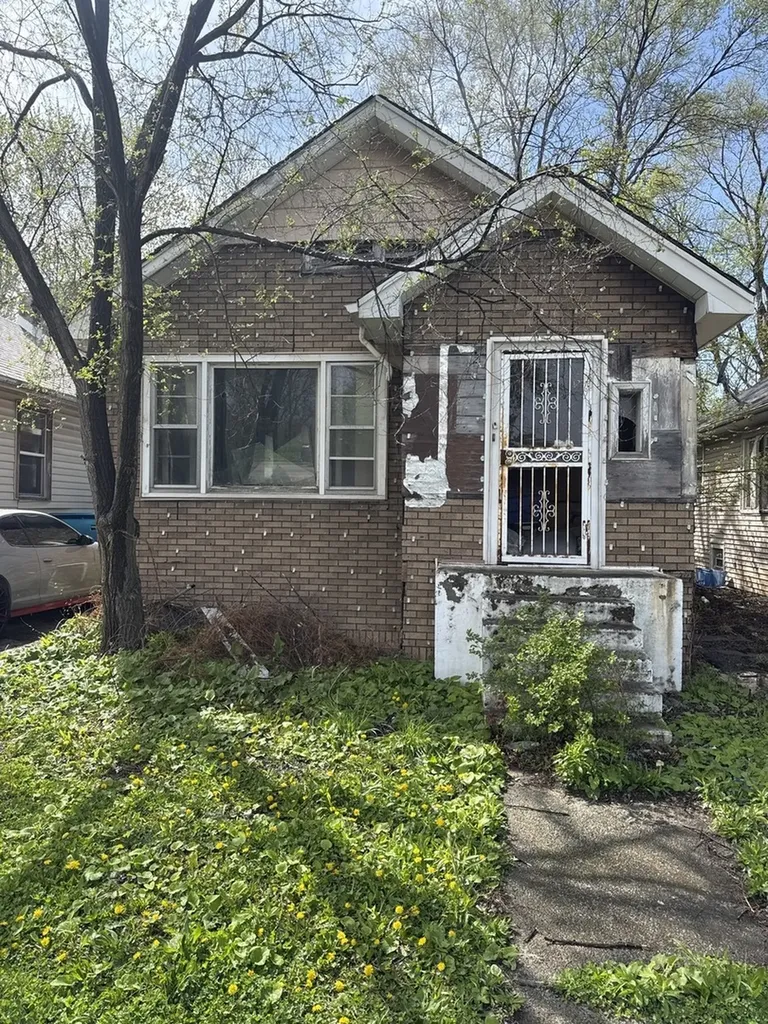 14718 Loomis Avenue Harvey IL 60426