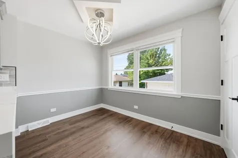 530 Bensley Avenue Calumet City IL 60409
