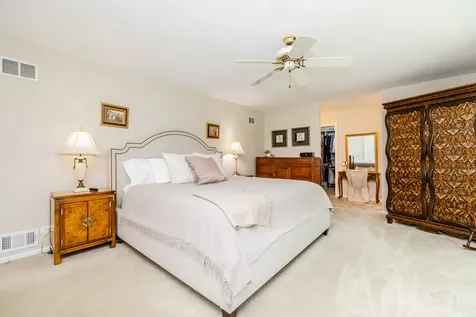 140 Janis Court Wood Dale IL 60191
