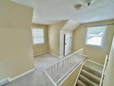 1907 West Pearl Avenue Rockford IL 61103