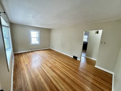 1907 West Pearl Avenue Rockford IL 61103